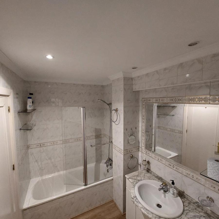 Apartamento Frente A La Playa Piso 2 Estepona Eksteriør billede