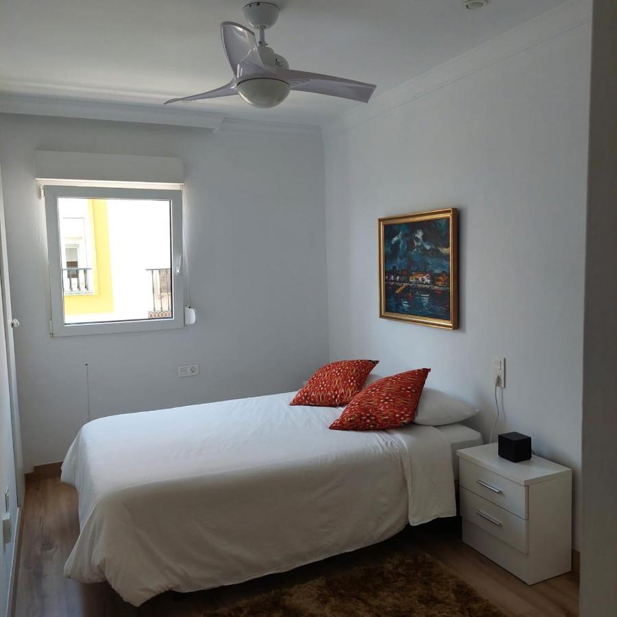 Apartamento Frente A La Playa Piso 2 Estepona Eksteriør billede